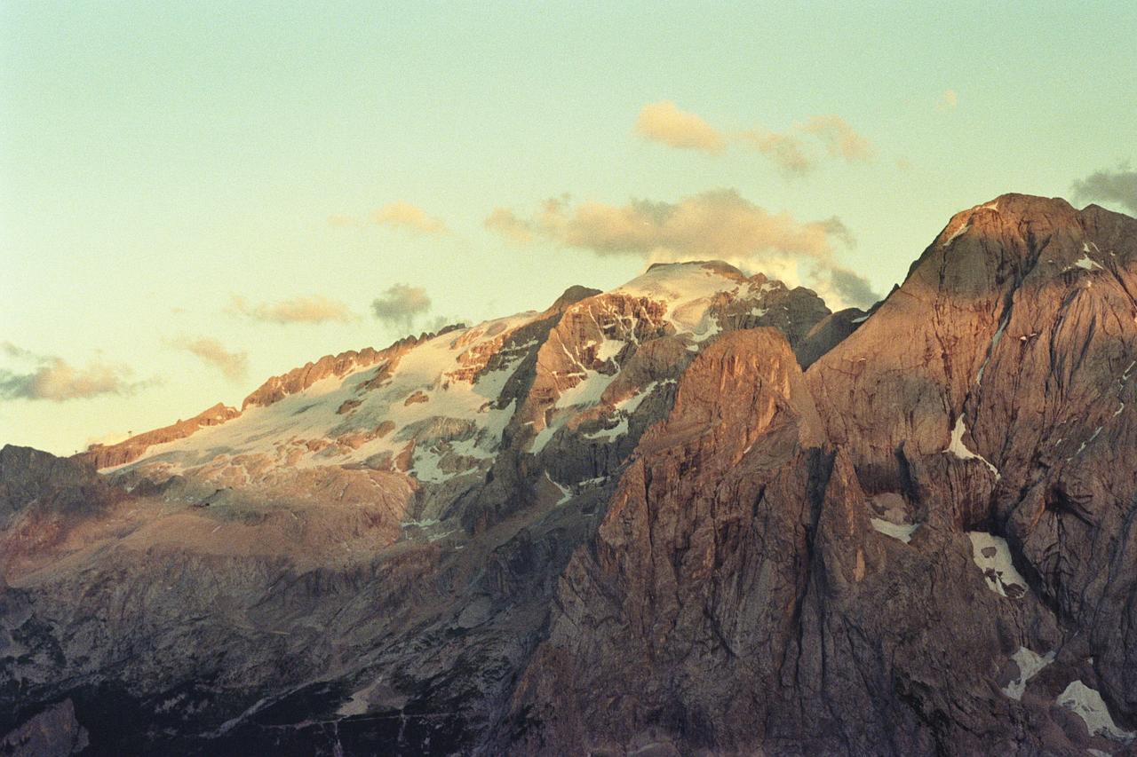 Rifugio Sass Bece Hotel Canazei Exterior photo