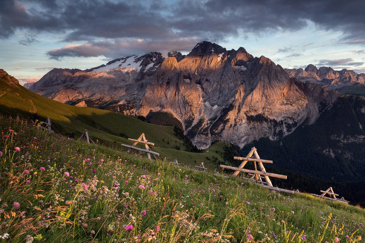 Rifugio Sass Bece Hotel Canazei Exterior photo